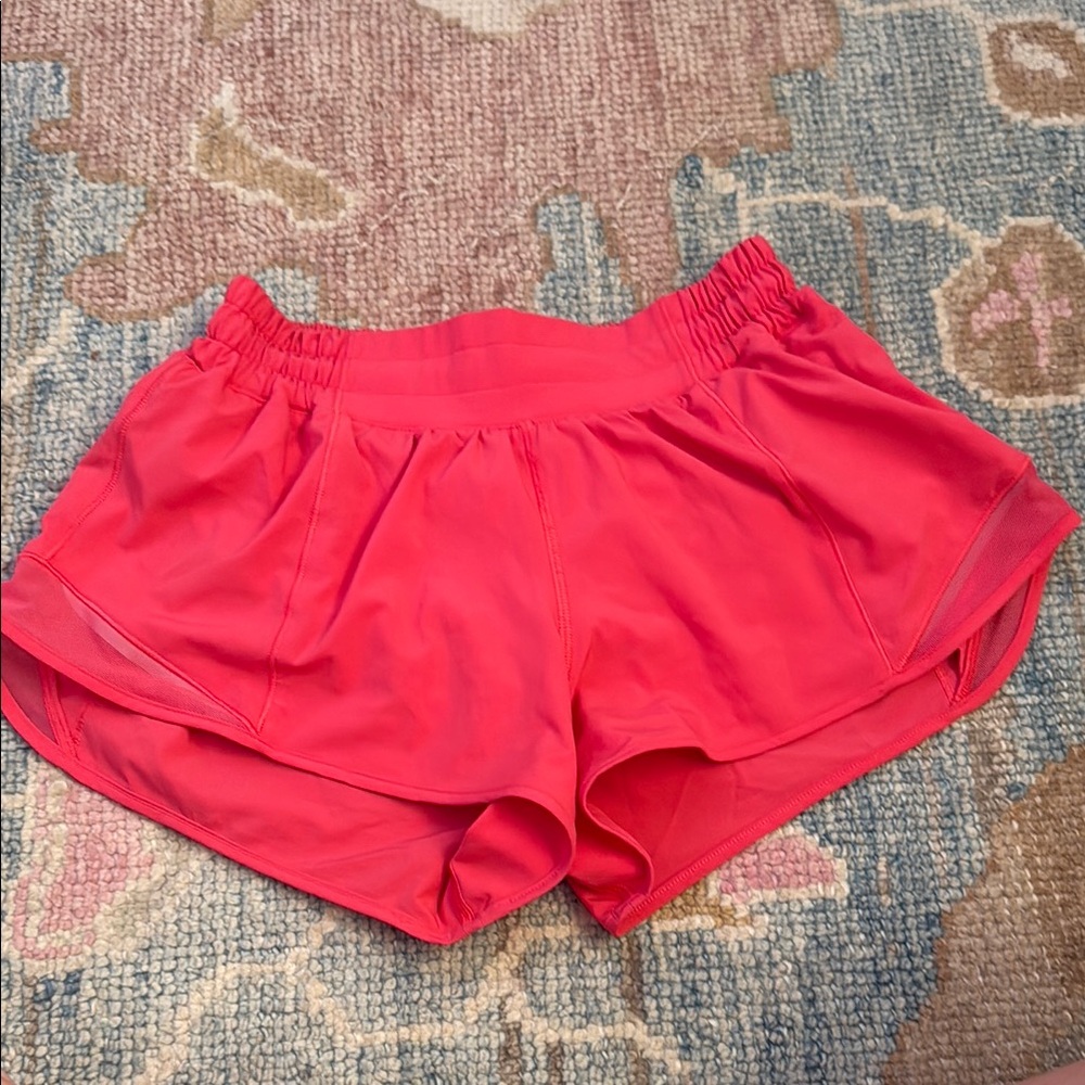 lululemon shorts lipgloss pink